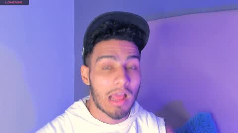 Snapshot of yoi_olimpo chatting on 01-16-25, 12:31 Yoi Olimpo online show from 01-16-25, 12:31