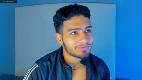 Snapshot of yoi_olimpo chatting on 01-18-25, 12:26 Yoi Olimpo online show from 01-18-25, 12:26