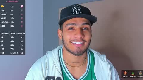 Snapshot of yoi_olimpo chatting on 01-20-25, 12:49 Yoi Olimpo online show from 01-20-25, 12:49