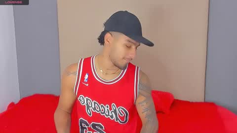 Snapshot of yoi_olimpo chatting on 02-04-25, 12:11 Yoi Olimpo online show from 02-04-25, 12:11