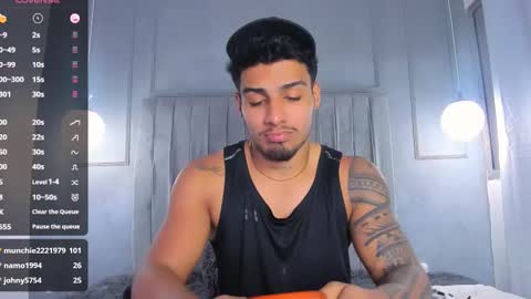 Snapshot of yoi_olimpo chatting on 03-10-25, 03:52 Yoi Olimpo online show from 03-10-25, 03:52