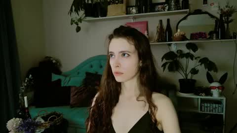 yoka_paradoxxx online show from 05-27-26, 10:45