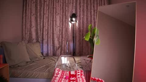 Yoko online show from 03-04-26, 05:46