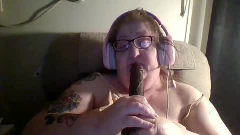 yomoopy online show from 01-31-25, 07:39