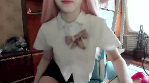 Snapshot of yoonhee_kiss chatting on 10-16-25, 10:05 Yoonhee Kiss online show from 10-16-25, 10:05