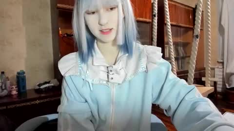Snapshot of yoonhee_kiss chatting on 10-19-25, 06:19 Yoonhee Kiss online show from 10-19-25, 06:19
