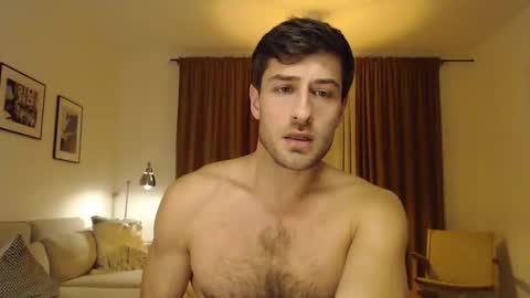 Yoooups online show from 12-15-25, 08:57