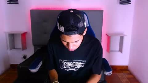 Yordi online show from 12-15-25, 06:39