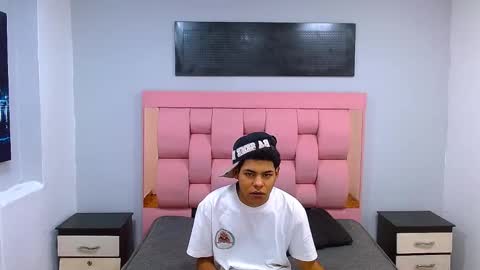 Yordi online show from 12-16-25, 01:05