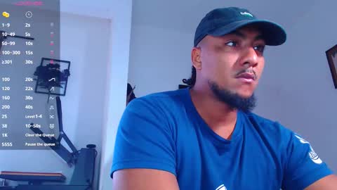 Snapshot of yosoy_enzo2020 chatting on 10-27-25, 12:31 Enzo online show from 10-27-25, 12:31