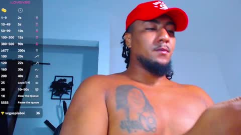 Snapshot of yosoy_enzo2020 chatting on 11-16-25, 06:41 Enzo online show from 11-16-25, 06:41