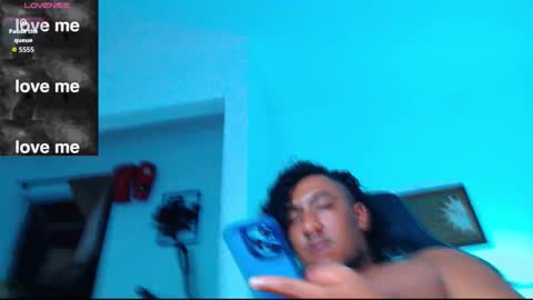 Snapshot of yosoy_enzo2020 chatting on 12-18-25, 02:50 Enzo online show from 12-18-25, 02:50