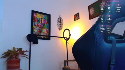 Snapshot of yosoy_enzo2020 chatting on 05-17-26, 05:38 Enzo online show from 05-17-26, 05:38