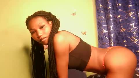 Snapshot of yosweetslut chatting on 03-28-26, 08:52 Sweetkitty online show from 03-28-26, 08:52