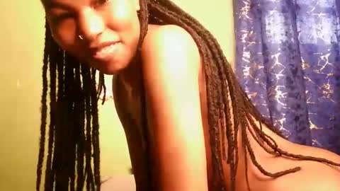 Snapshot of yosweetslut chatting on 04-06-26, 04:46 Sweetkitty online show from 04-06-26, 04:46