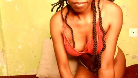 Snapshot of yosweetslut chatting on 07-12-26, 12:45 Sweetkitty online show from 07-12-26, 12:45