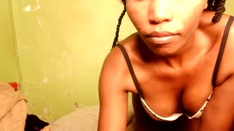 Snapshot of yosweetslut chatting on 07-12-26, 02:08 Sweetkitty online show from 07-12-26, 02:08