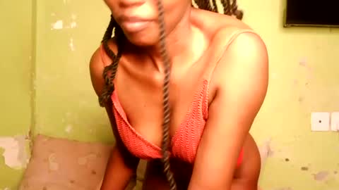 Snapshot of yosweetslut chatting on 07-19-26, 08:23 Sweetkitty online show from 07-19-26, 08:23