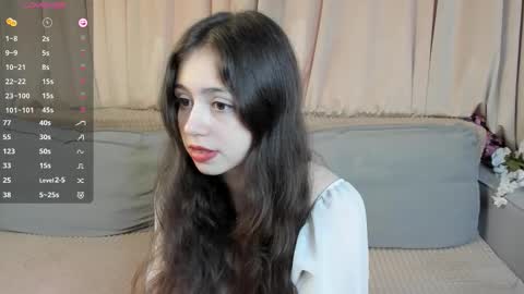 Elizabeth brunette -- Darline blonde  online show from 11-09-25, 09:40