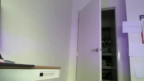 Snapshot of you_squirt chatting on 03-22-26, 10:57 Blackmeat online show from 03-22-26, 10:57