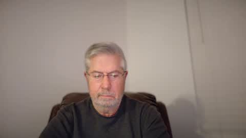 Colorado Guy Straight online show from 02-11-25, 03:18