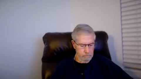 Colorado Guy Straight online show from 12-16-25, 12:43