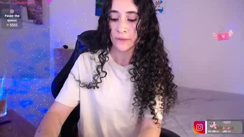Snapshot of youlaura chatting on 02-16-25, 08:55 Laura Model Independt online show from 02-16-25, 08:55