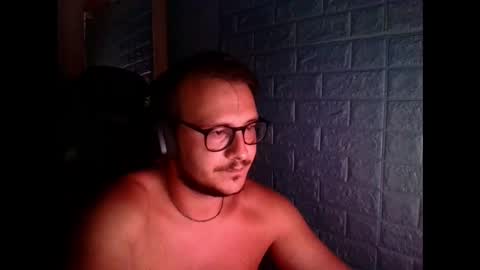 Snapshot of younromki chatting on 09-09-25, 07:57 A... online show from 09-09-25, 07:57