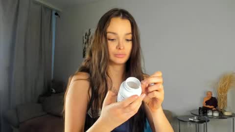 Camilla online show from 05-15-26, 01:29