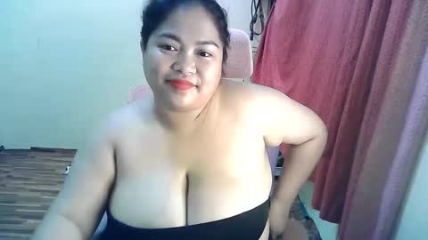 Snapshot of your_big_boobs chatting on 10-04-25, 01:31 your_big_boobs online show from 10-04-25, 01:31