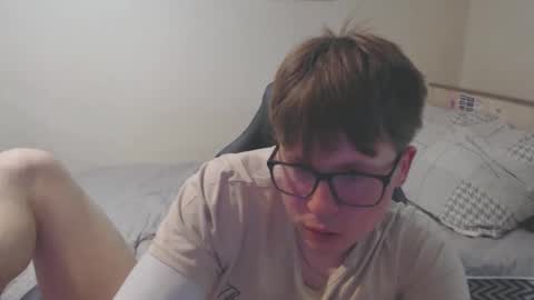Max online show from 05-19-26, 07:04