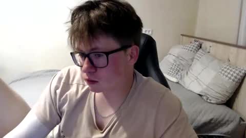 Max online show from 05-21-26, 01:18