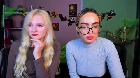 your bunny12 online show from 10-22-25, 02:06