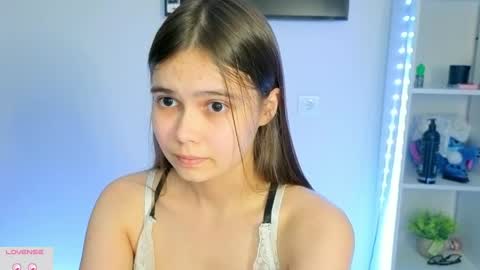 Julia Next stream  online show from 06-05-26, 06:02