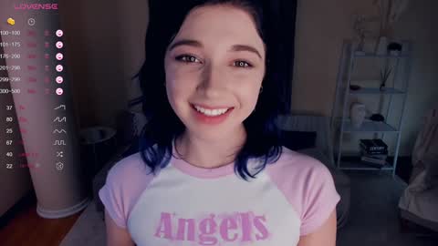 Lina online show from 01-12-25, 12:33