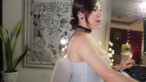 Snapshot of your_dreaamgirlx chatting on 01-03-25, 12:22 Isabella online show from 01-03-25, 12:22