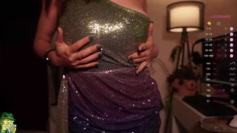 Snapshot of your_dreaamgirlx chatting on 01-10-25, 12:49 Isabella online show from 01-10-25, 12:49