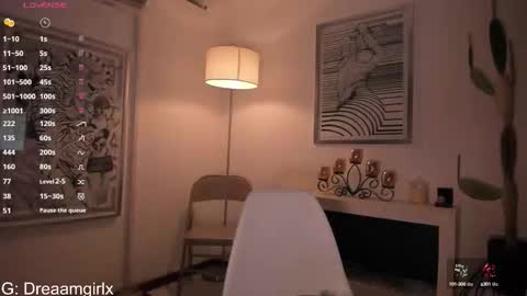 Snapshot of your_dreaamgirlx chatting on 10-04-25, 02:09 Isabella online show from 10-04-25, 02:09