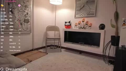 Snapshot of your_dreaamgirlx chatting on 10-23-25, 02:55 Isabella online show from 10-23-25, 02:55