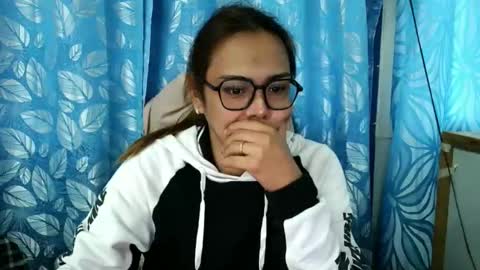 your_dreamgirlxxx69 online show from 02-18-26, 03:24