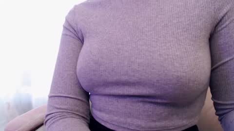 Snapshot of your_freya chatting on 02-15-25, 12:22 Freya online show from 02-15-25, 12:22