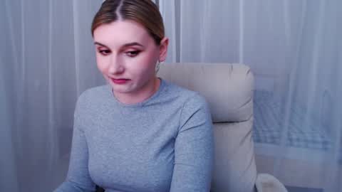 Snapshot of your_freya chatting on 02-24-25, 01:42 Freya online show from 02-24-25, 01:42