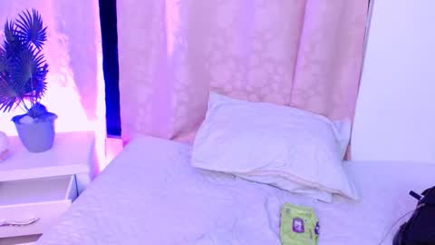 Natt online show from 09-20-25, 02:56