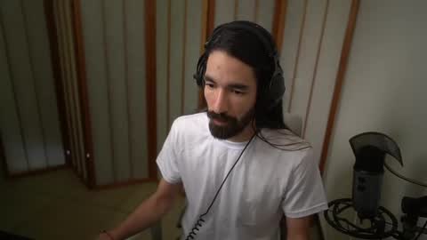 Snapshot of your_ice_cream chatting on 03-25-26, 02:12 Siebel. online show from 03-25-26, 02:12