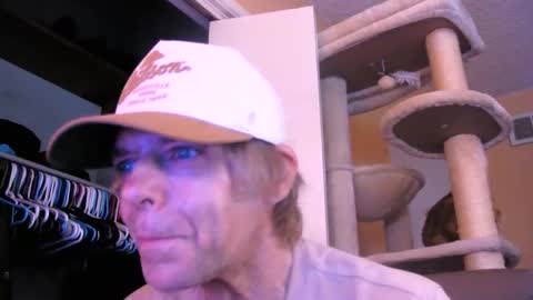 Snapshot of your_king_of_hearts chatting on 05-03-26, 01:22 Sophiestar online show from 05-03-26, 01:22