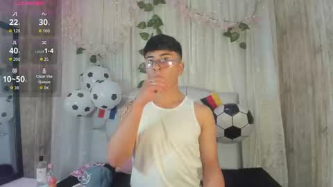 Snapshot of your_kitty_boy chatting on 07-02-26, 07:53 your_kitty_boy online show from 07-02-26, 07:53