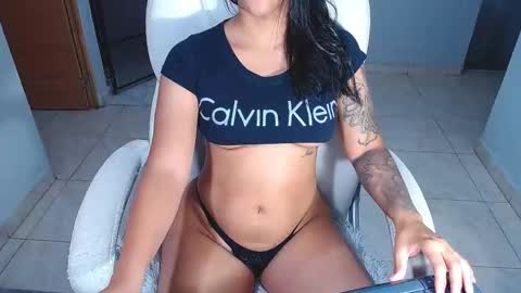 your_latin_girl online show from 09-19-25, 11:16