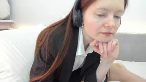Snapshot of your_librarian chatting on 05-21-26, 09:49 Your Librarian online show from 05-21-26, 09:49