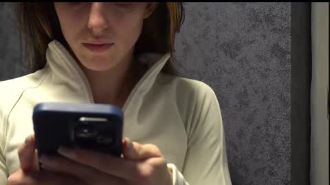 Meri  online show from 12-15-25, 10:03