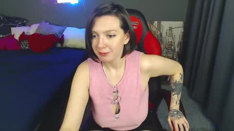 Viky online show from 01-18-25, 01:40